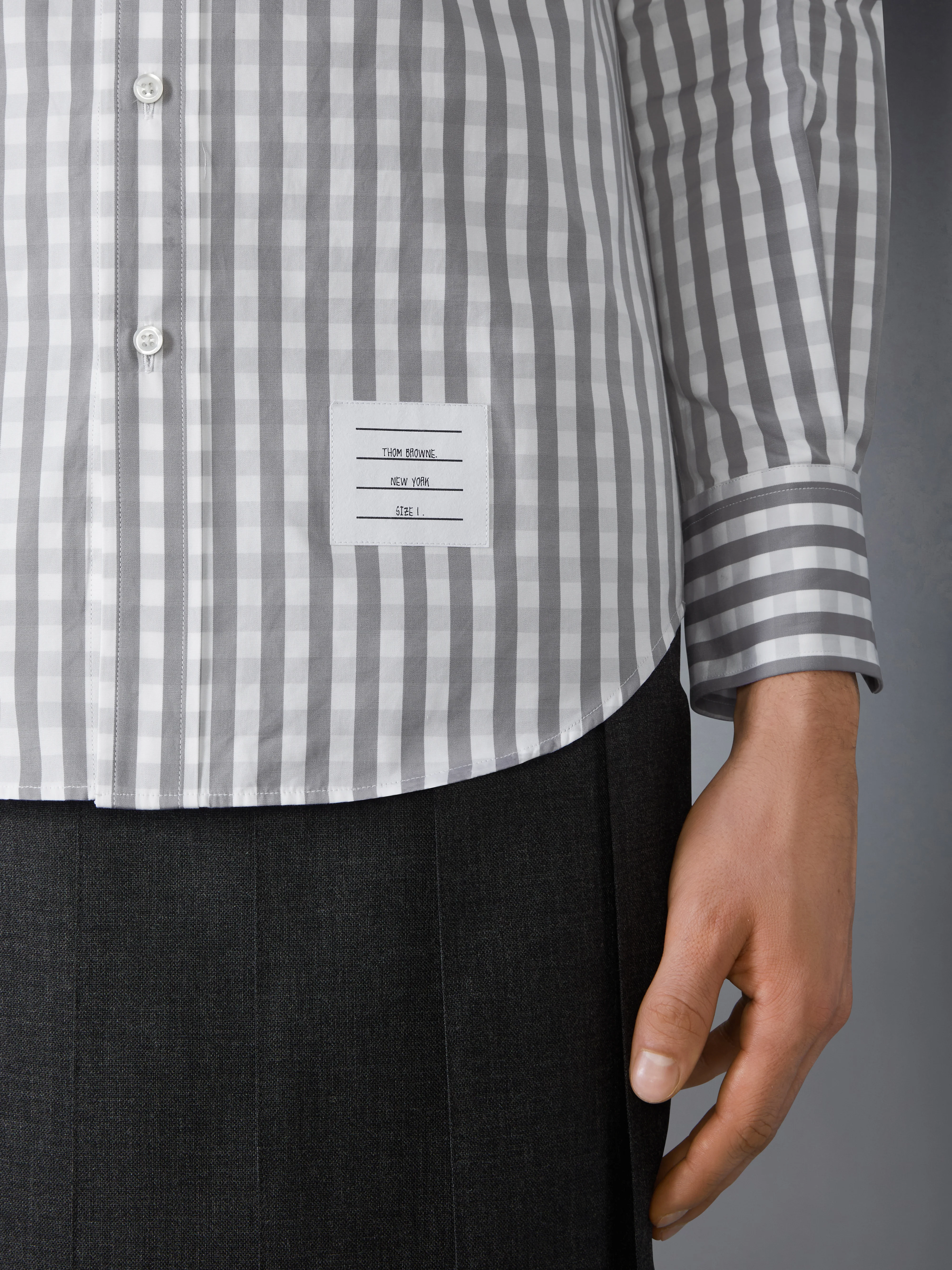 796-gingham-check-poplin-armband-shirt-6.webp GINGHAM CHECK POPLIN ARMBAND SHIRT