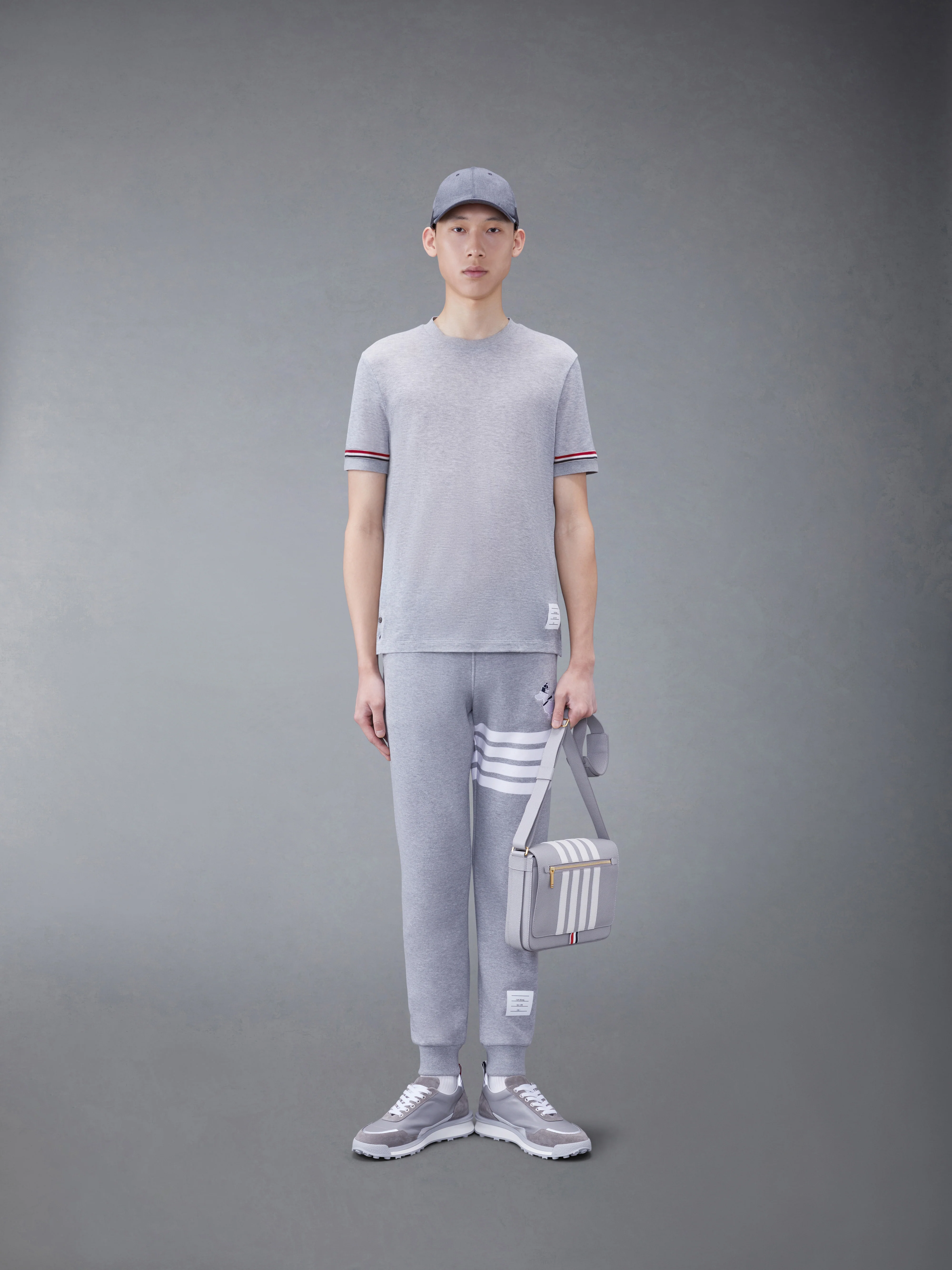 8316-lightweight-cotton-short-sleeve-striped-tee-3.webp LIGHTWEIGHT COTTON SHORT SLEEVE STRIPED TEE