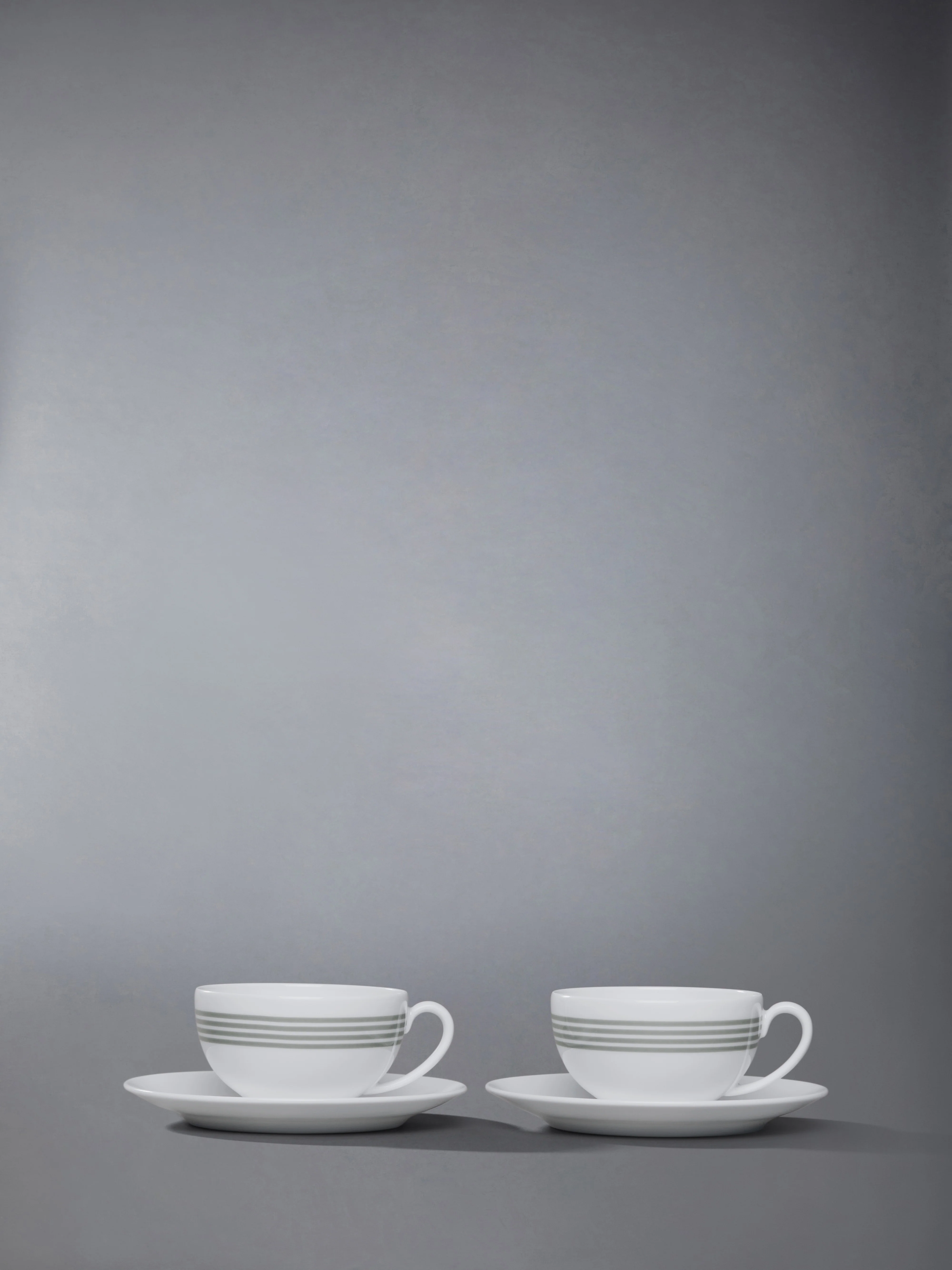 8343-limoges-porcelain-4-bar-haviland-tea-cup-set-1.webp LIMOGES PORCELAIN 4-BAR HAVILAND TEA CUP SET