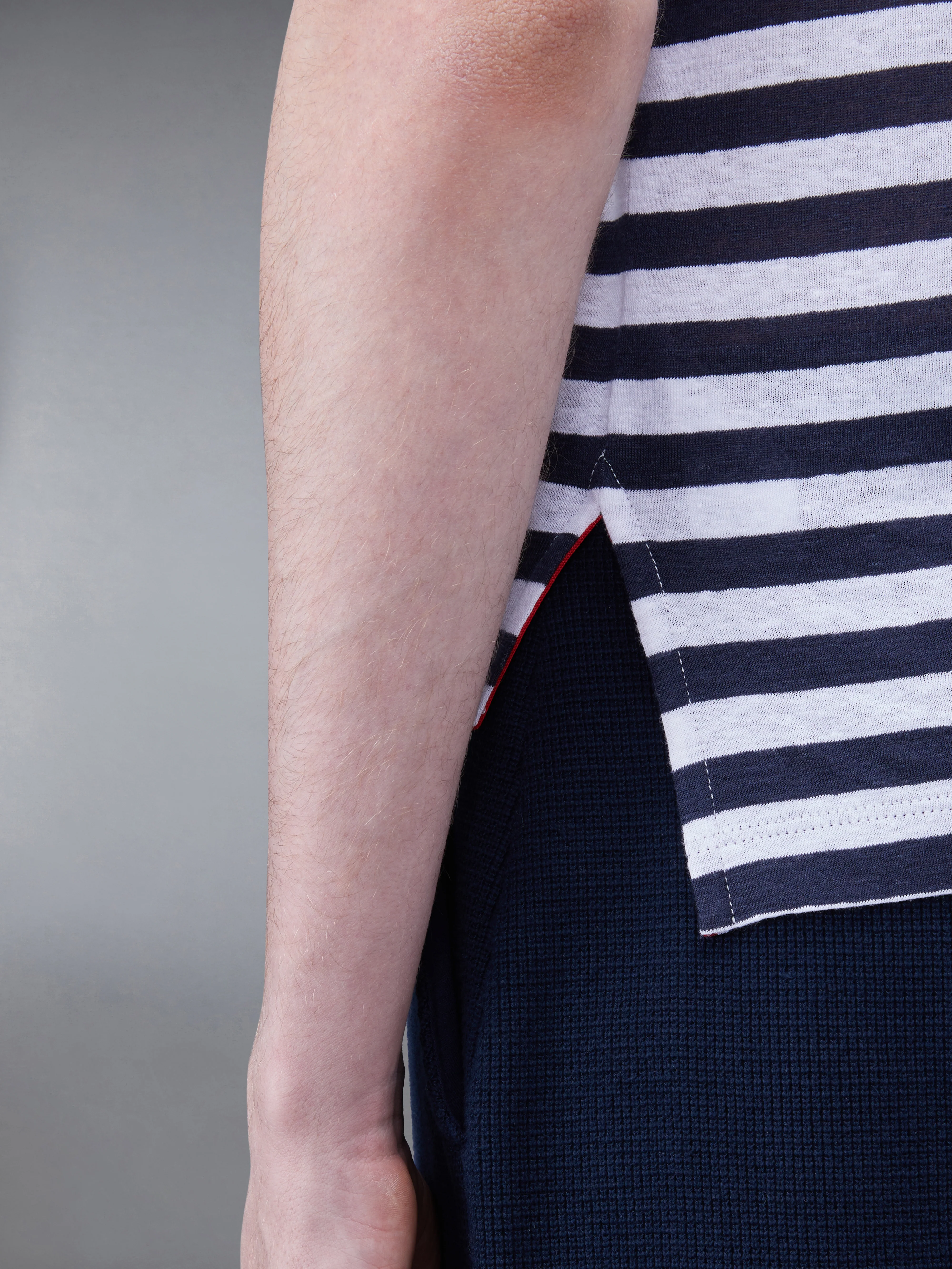 8402-linen-jersey-short-sleeve-striped-pocket-tee-5.webp LINEN JERSEY SHORT SLEEVE STRIPED POCKET TEE