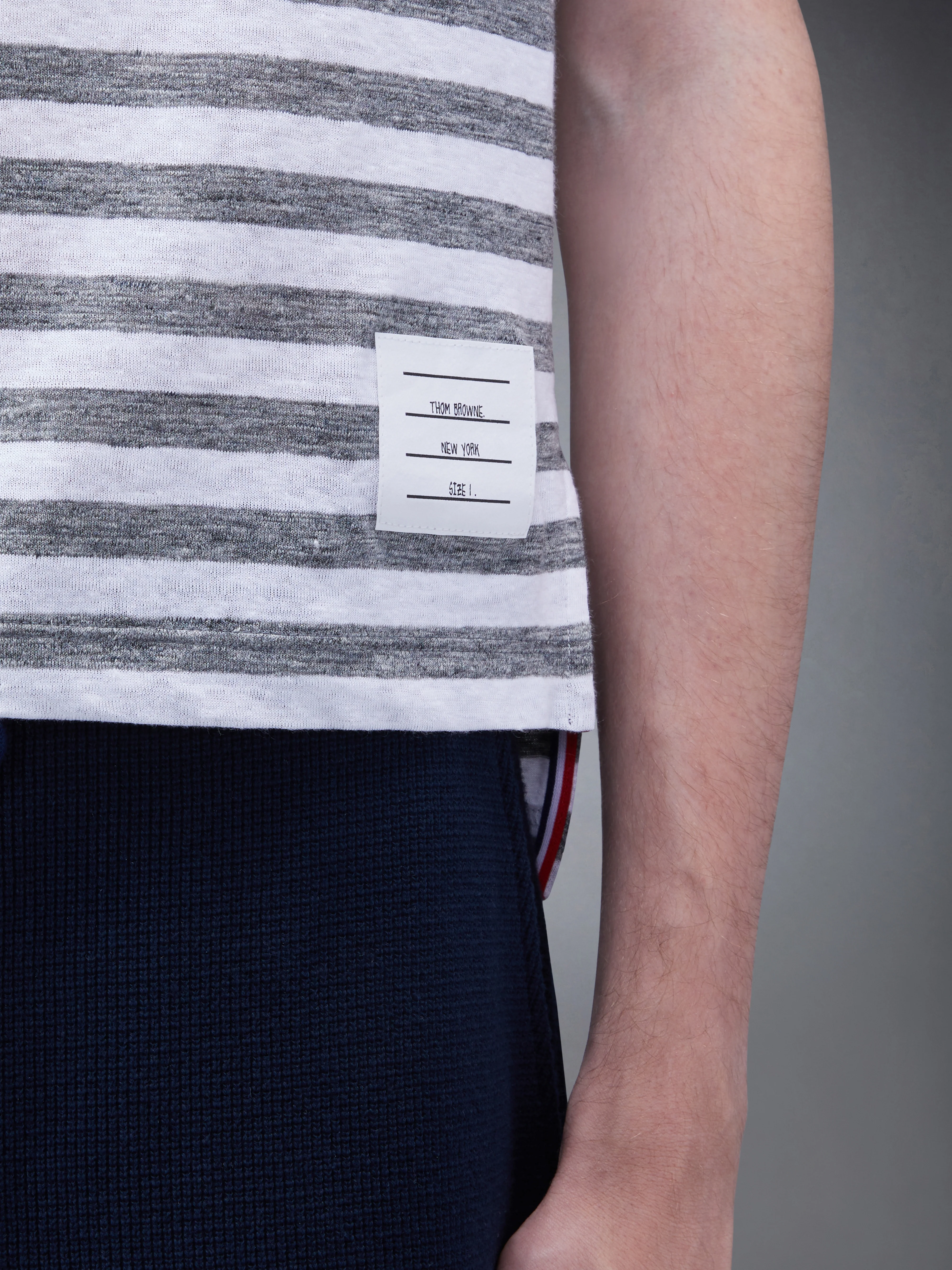 8410-linen-jersey-short-sleeve-striped-polo-5.webp LINEN JERSEY SHORT SLEEVE STRIPED POLO