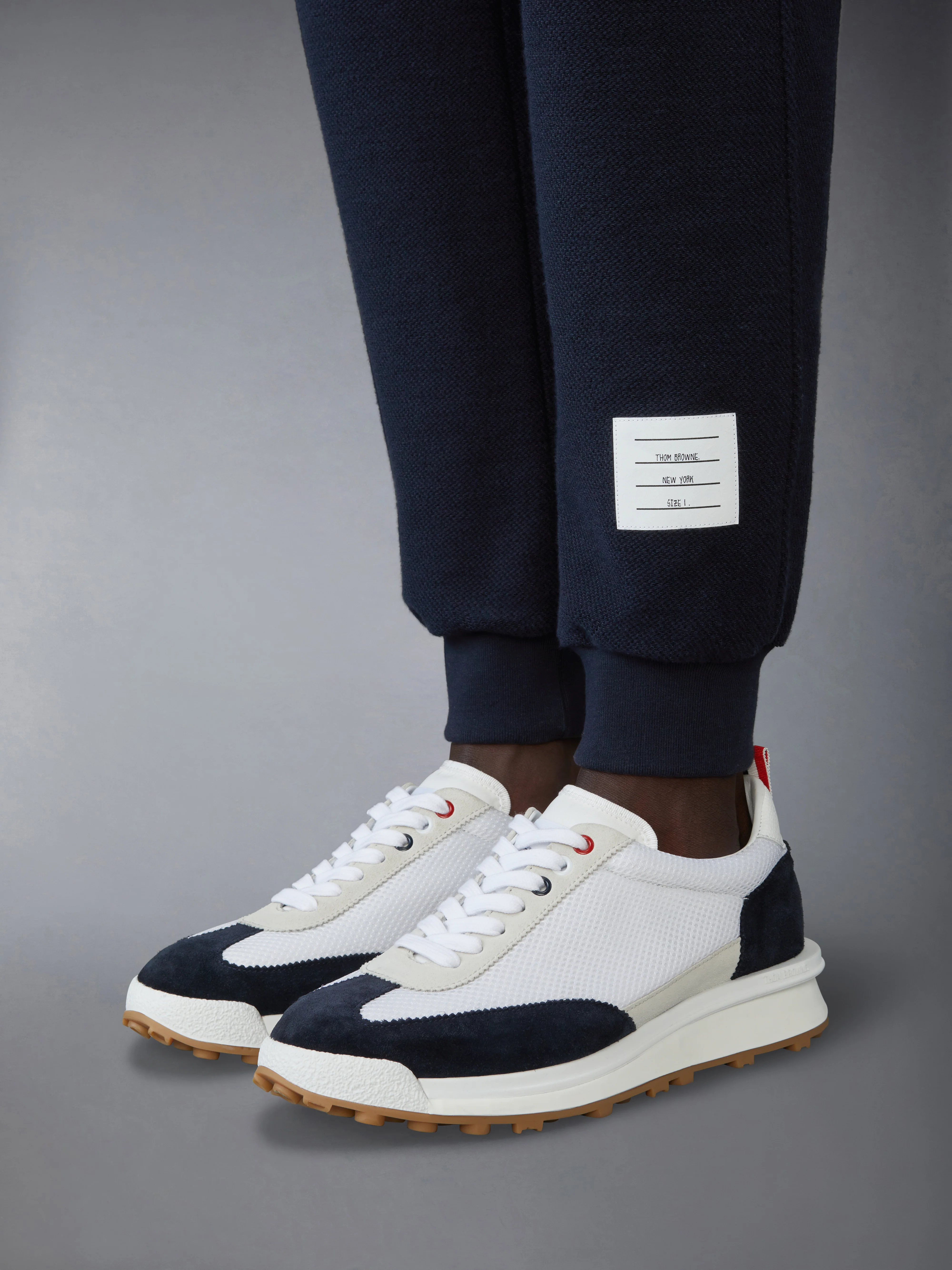 8433-loopback-4-bar-sweatpants-4.webp LOOPBACK 4-BAR SWEATPANTS