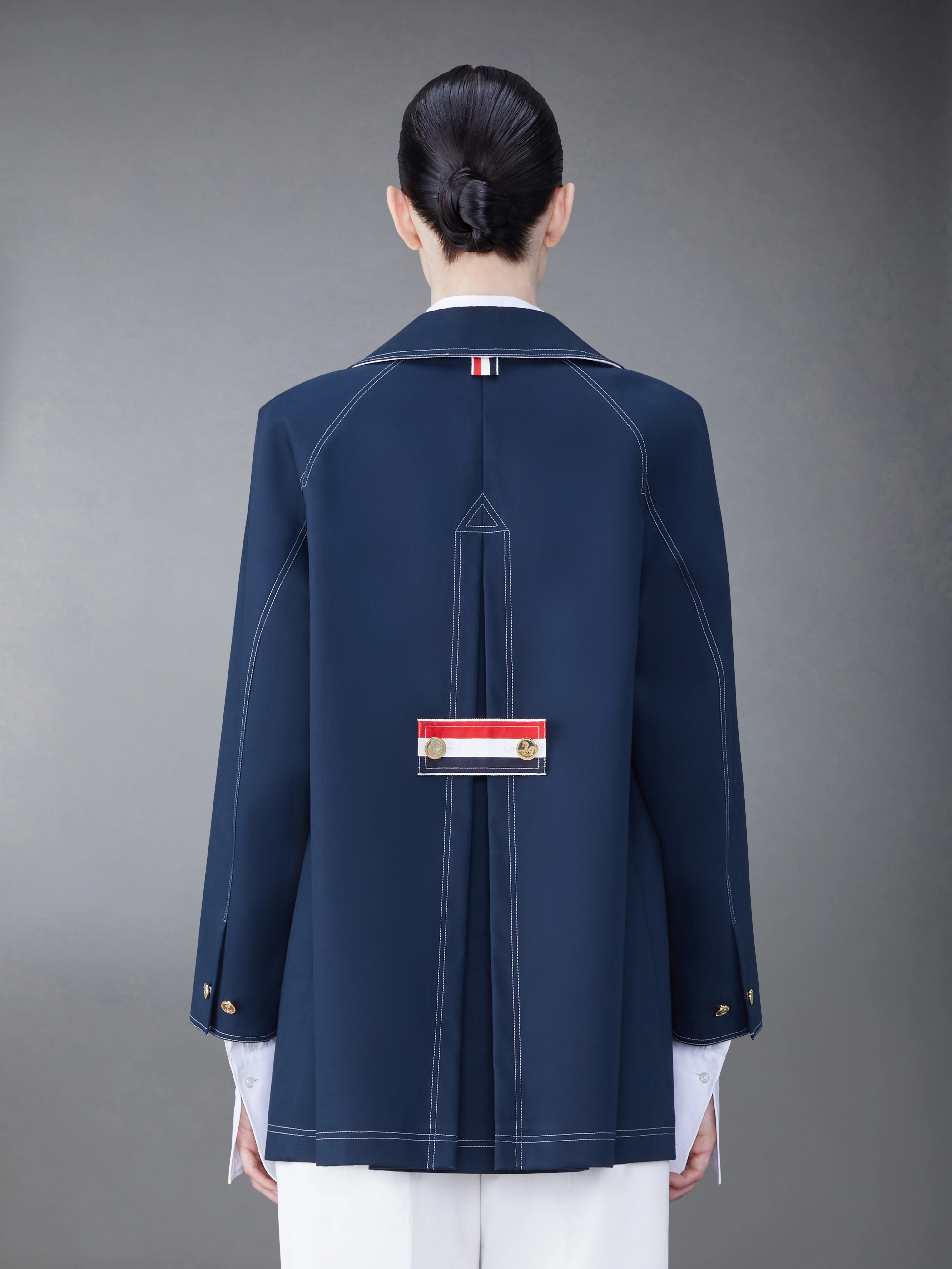 MACKINTOSH CROPPED BOX PLEAT CAR COAT