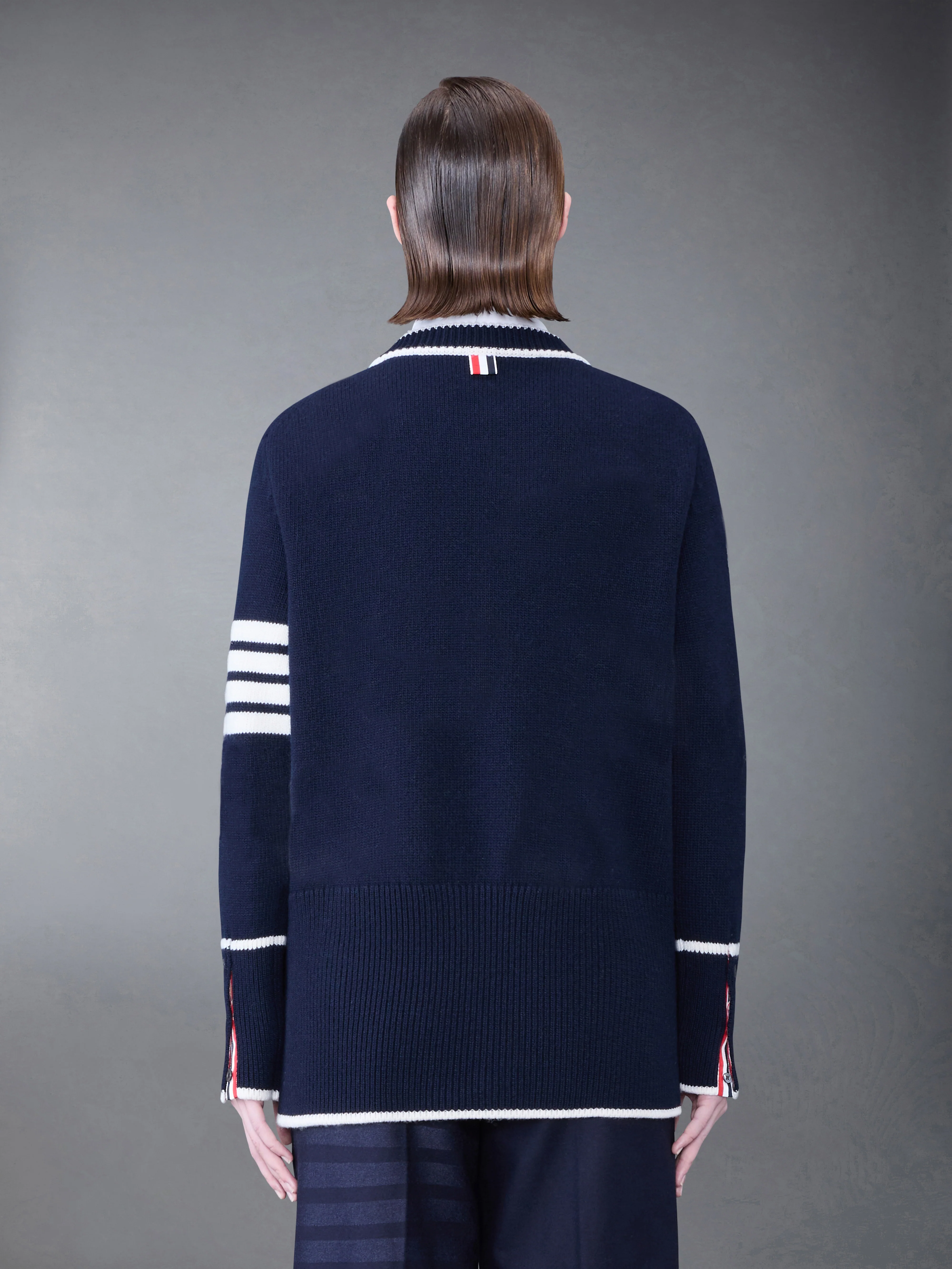 8707-merino-4-bar-boxy-crew-neck-pullover-2.webp Merino 4-Bar Boxy Crew Neck Pullover