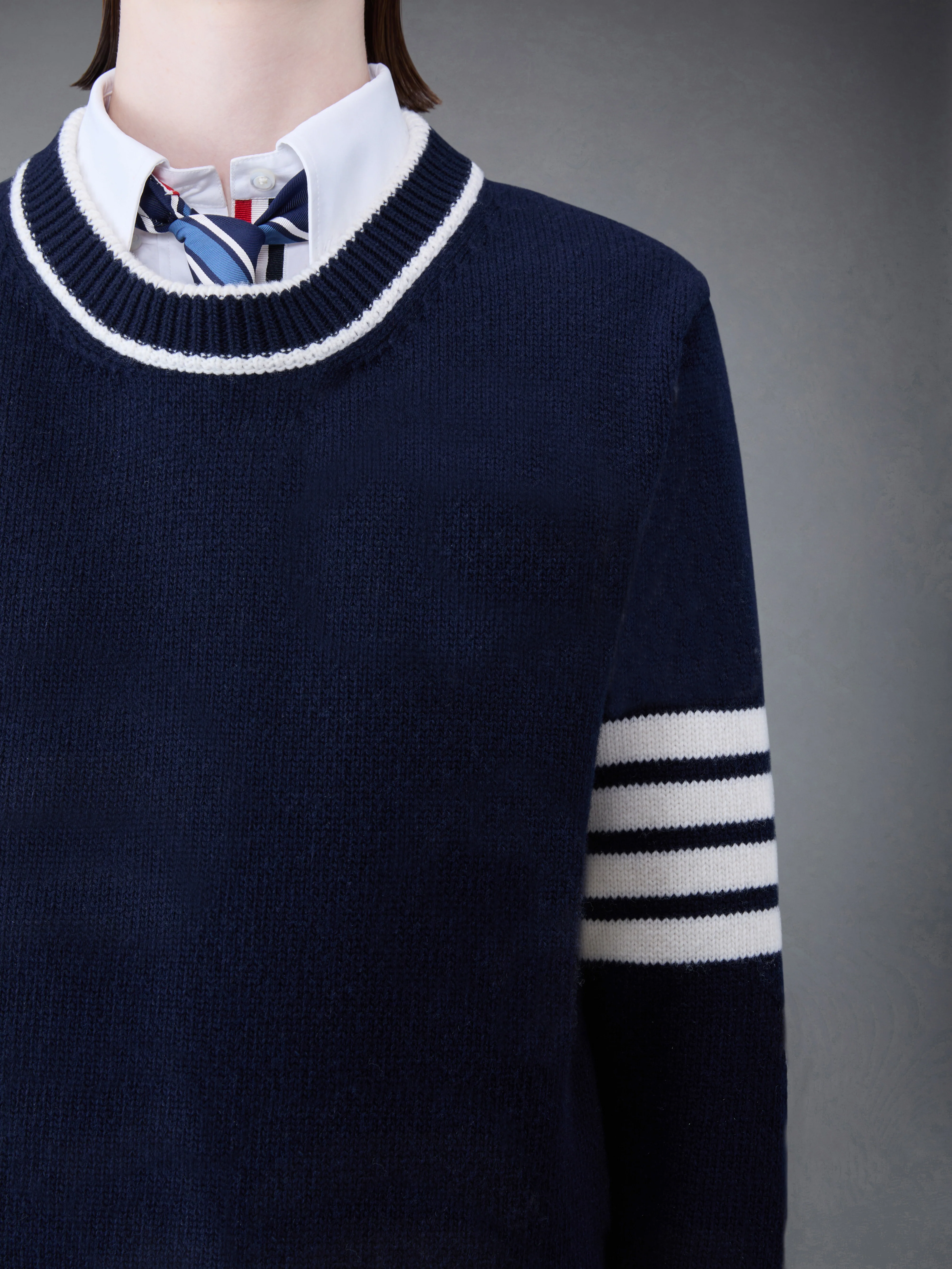 8707-merino-4-bar-boxy-crew-neck-pullover-4.webp Merino 4-Bar Boxy Crew Neck Pullover
