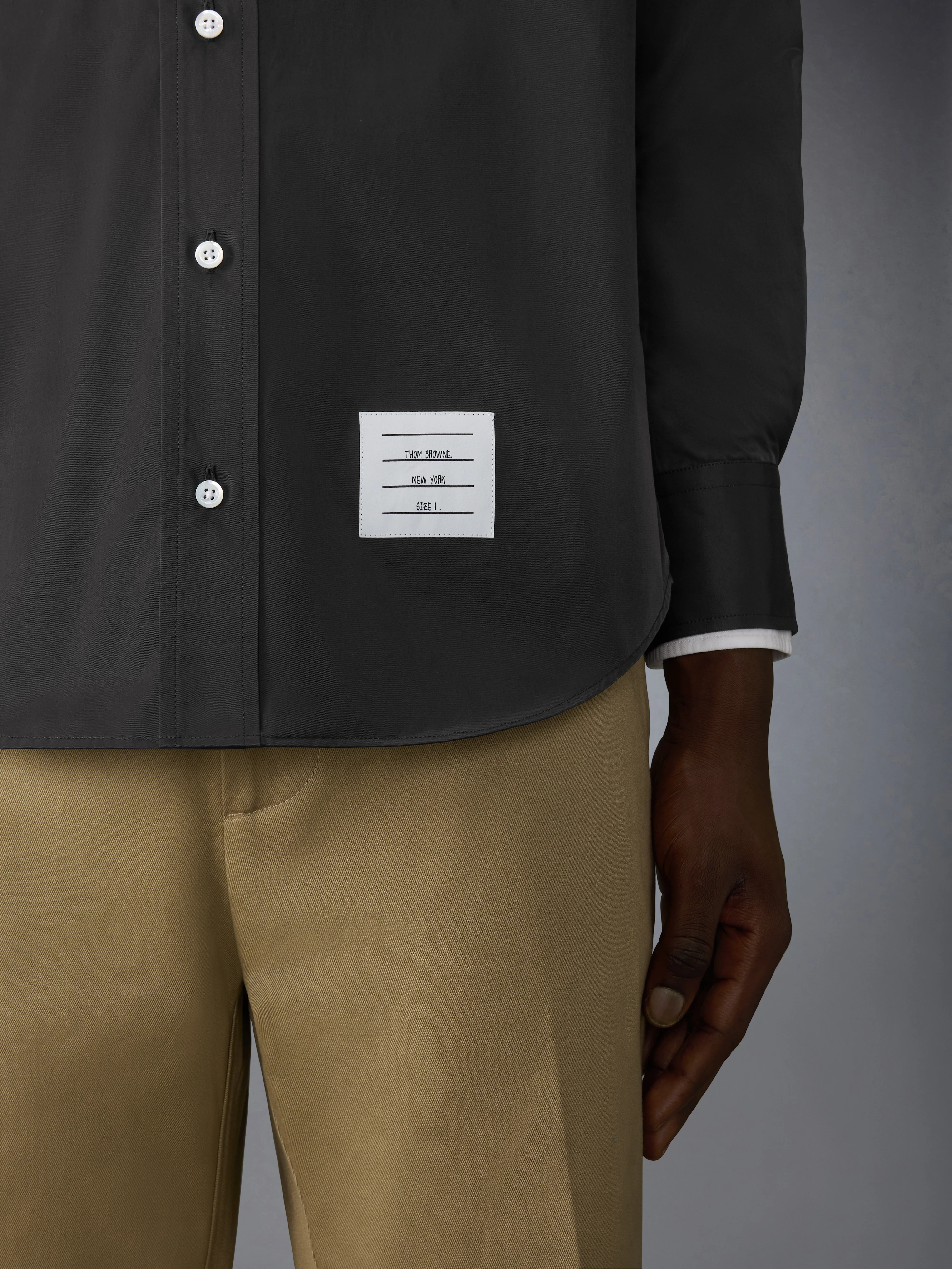 921-hooded-nylon-armband-shirt-5.webp HOODED NYLON ARMBAND SHIRT