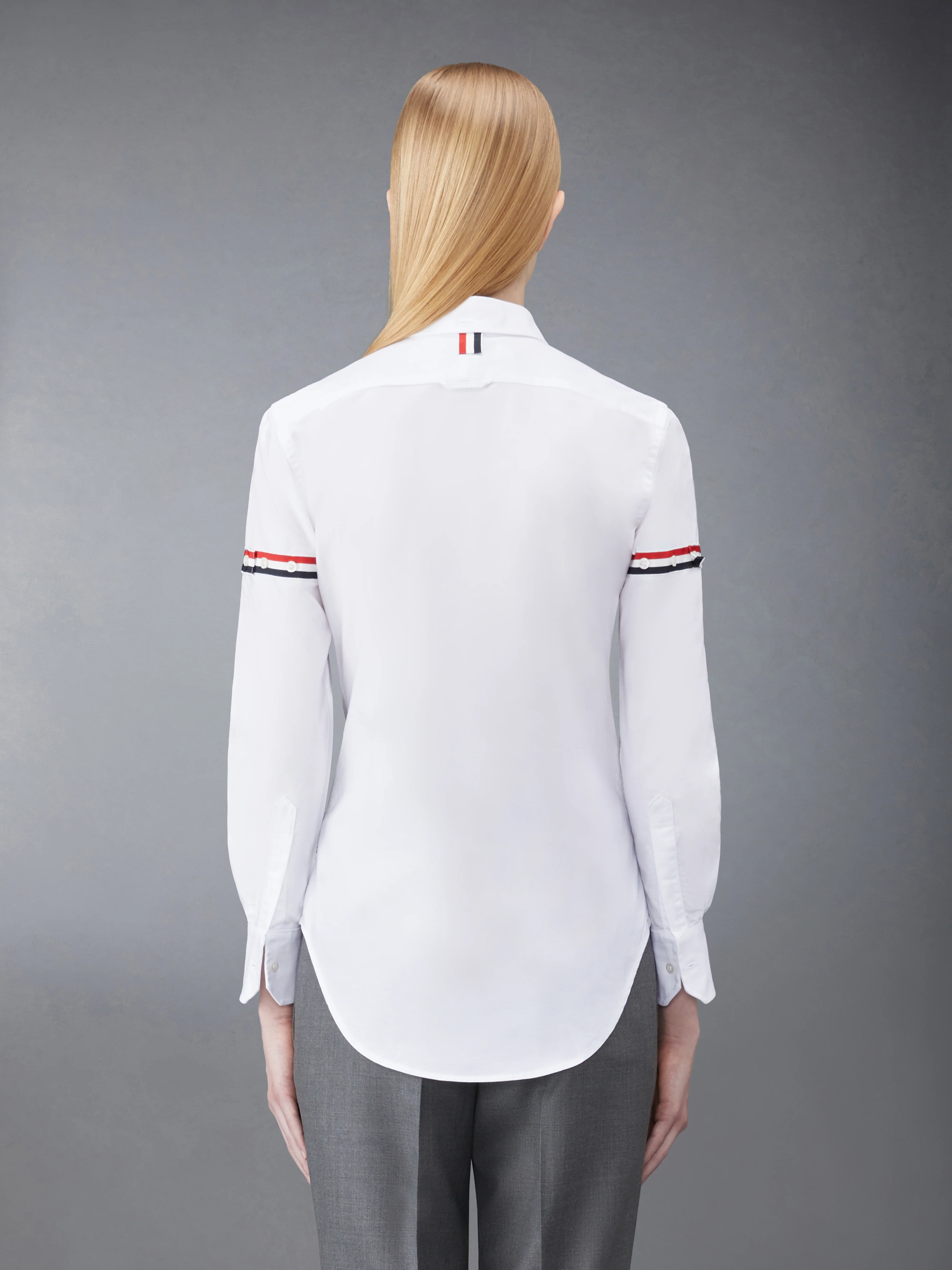 9555-oxford-armbands-classic-round-collar-shirt-3.webp OXFORD ARMBANDS CLASSIC ROUND COLLAR SHIRT