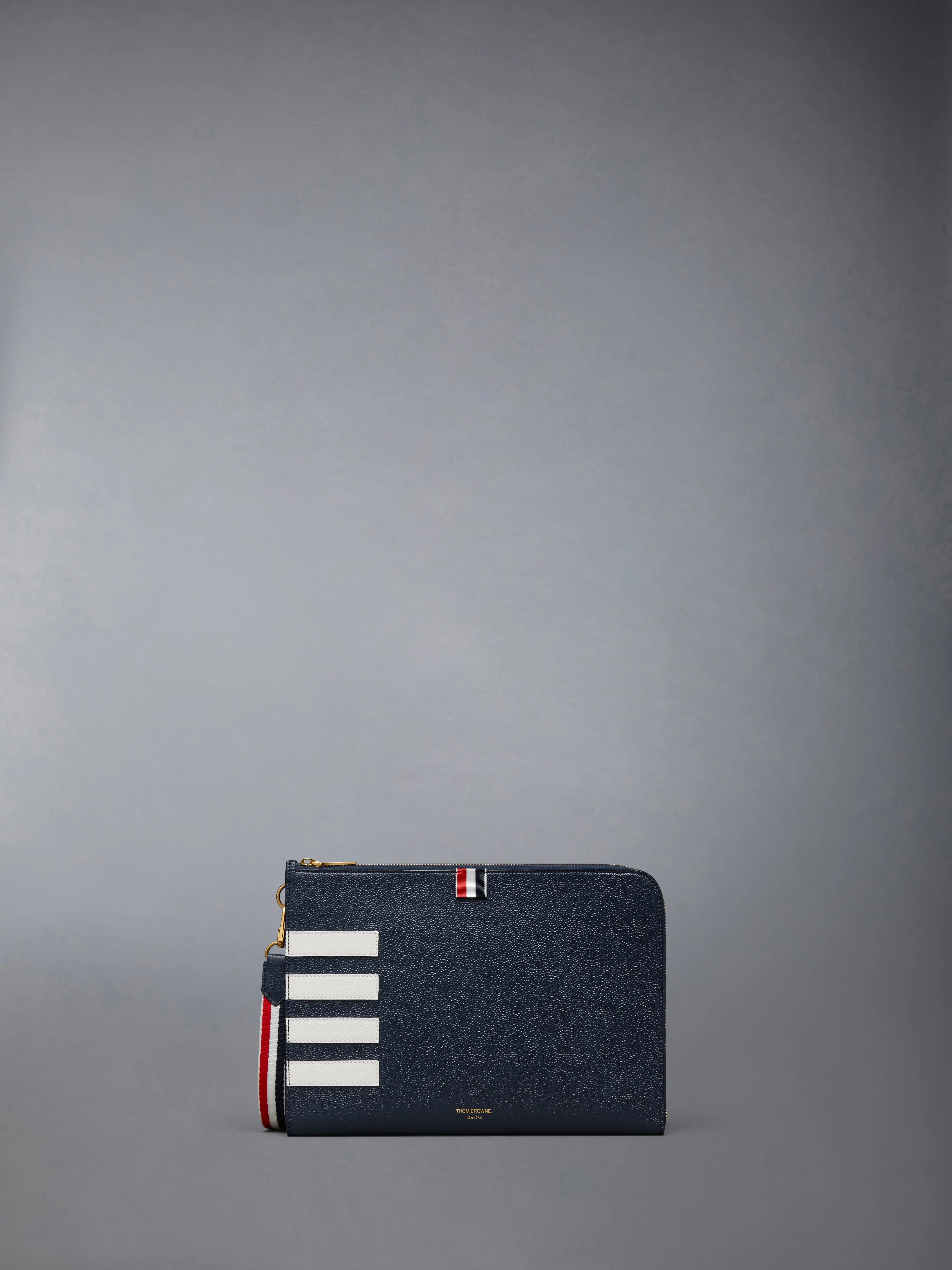 PEBBLE GRAIN 4-BAR GUSSET FOLIO
