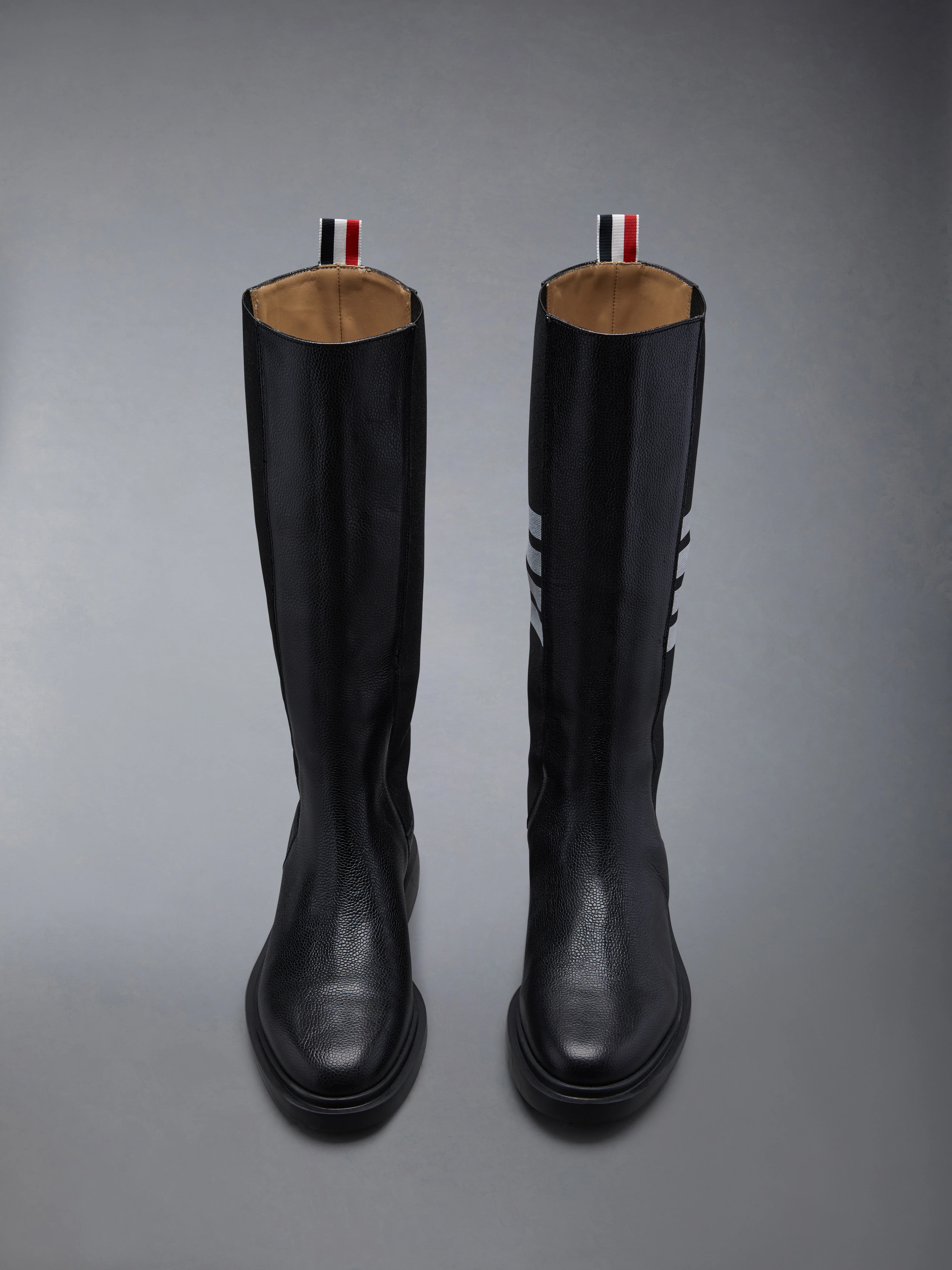 9932-pebble-grain-4-bar-knee-high-chelsea-boot-5.webp PEBBLE GRAIN 4-BAR KNEE HIGH CHELSEA BOOT