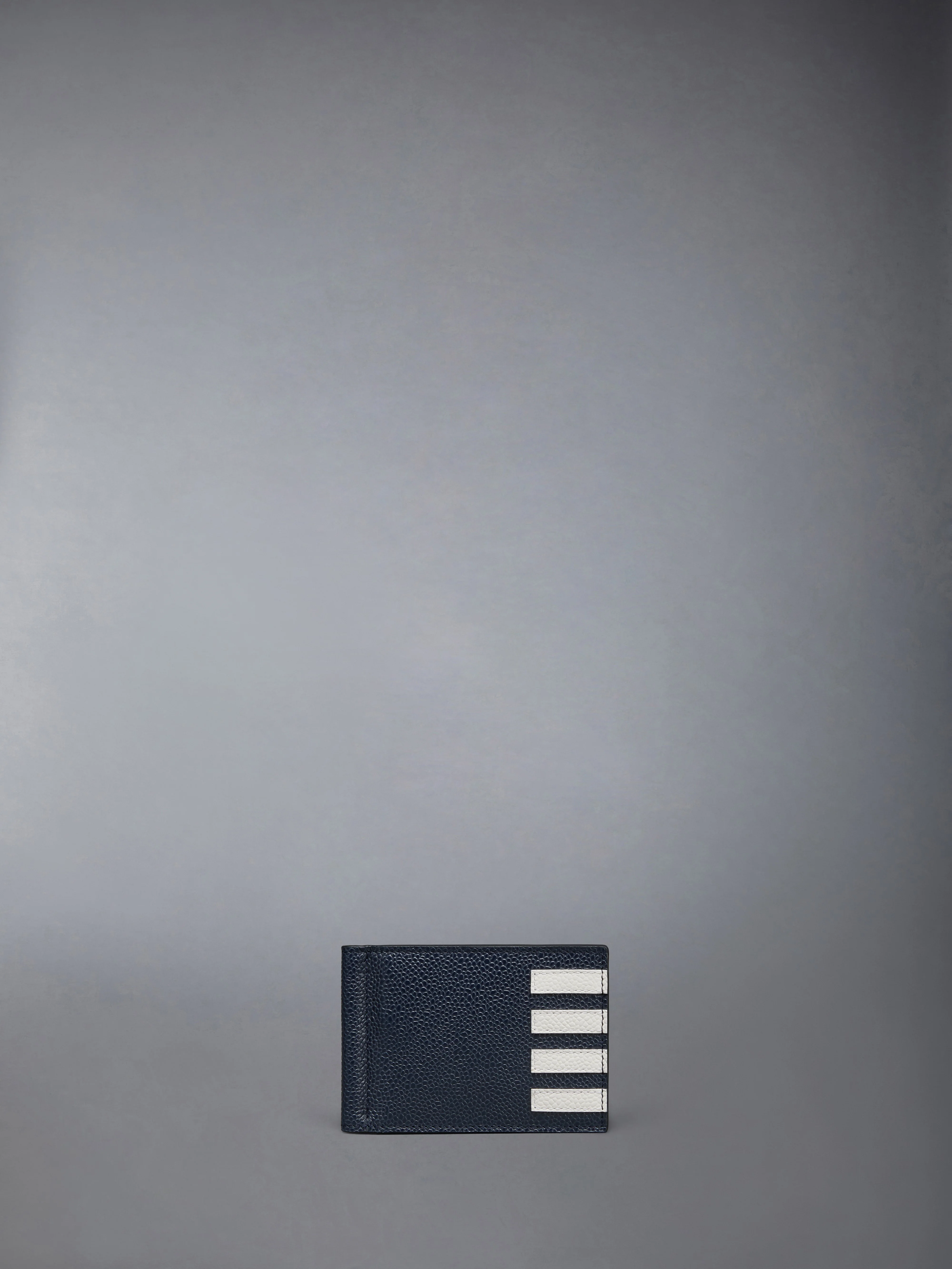 PEBBLE GRAIN 4-BAR MONEY CLIP WALLET