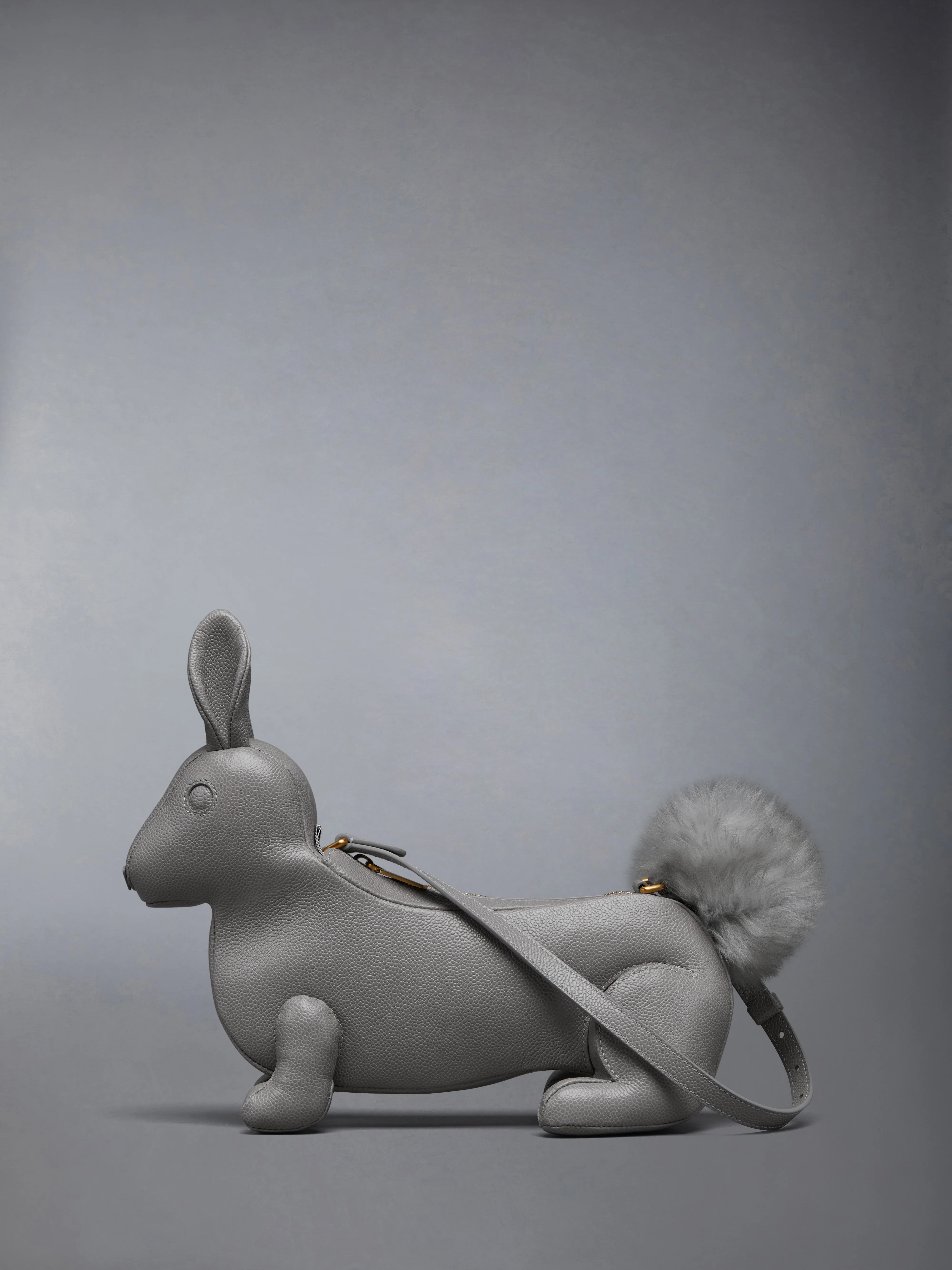 PEBBLE GRAIN BABY RABBIT BAG