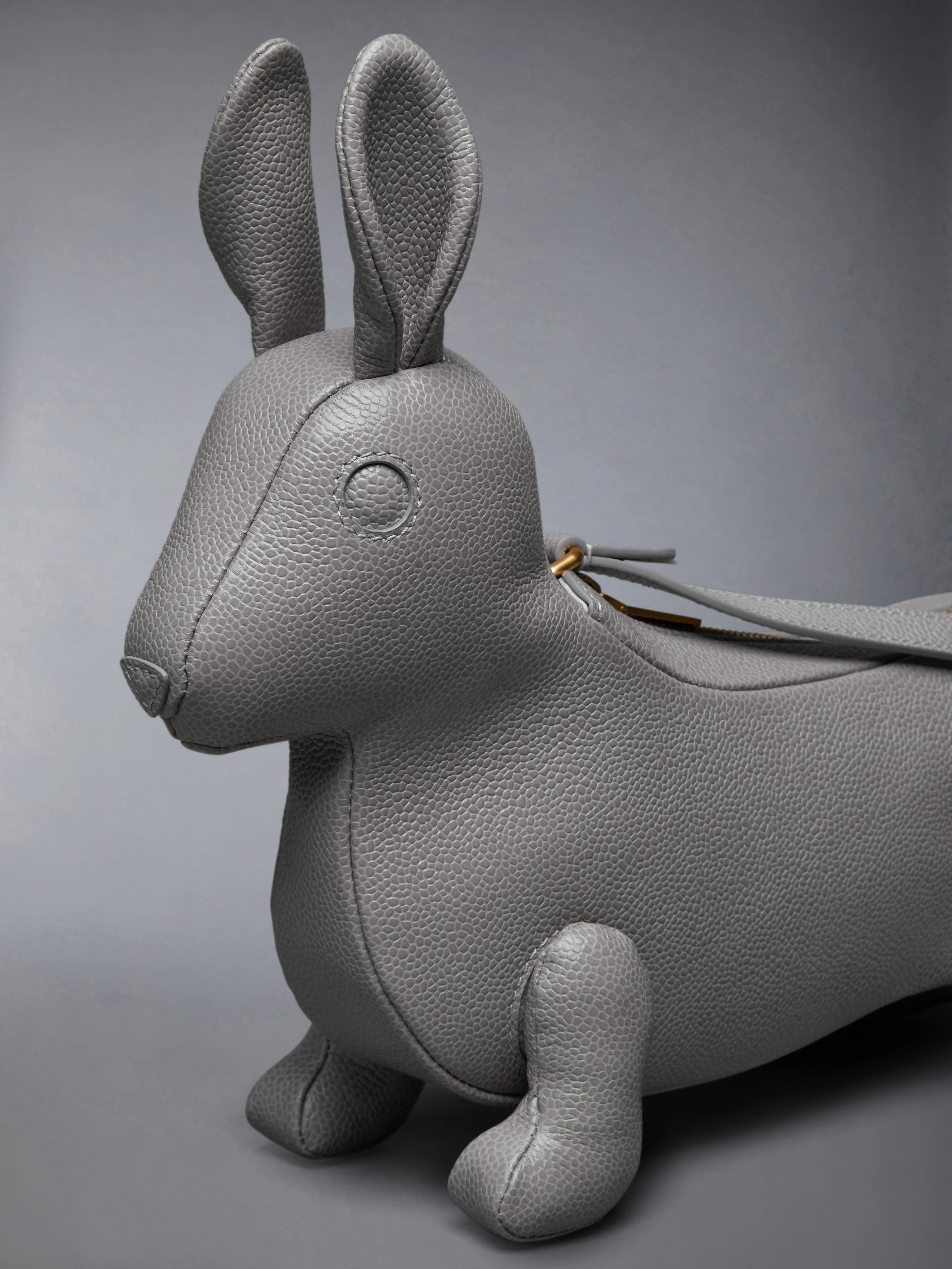 9961-pebble-grain-baby-rabbit-bag-6.webp PEBBLE GRAIN BABY RABBIT BAG