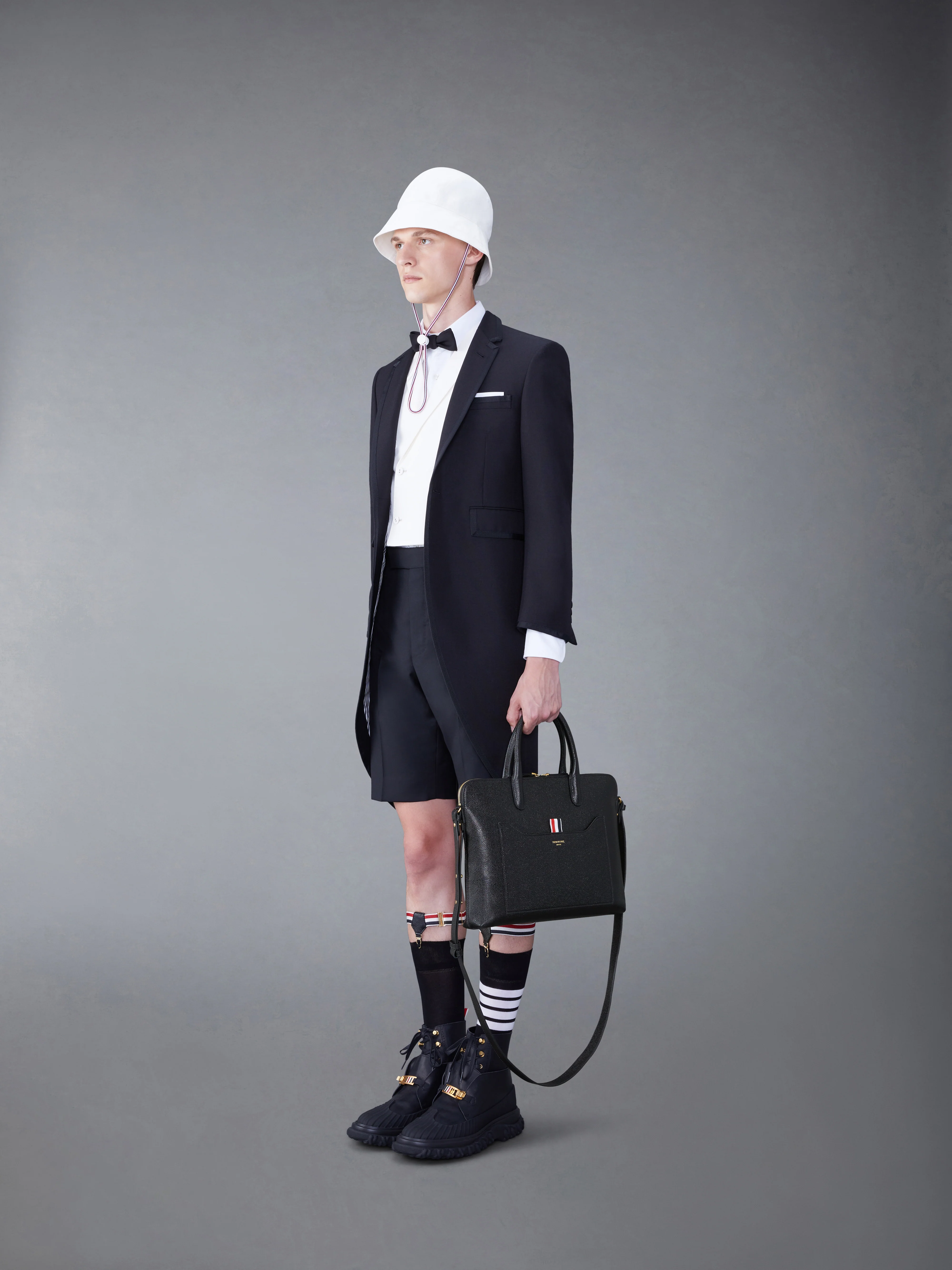 9992-pebble-grain-briefcase-4.webp PEBBLE GRAIN BRIEFCASE