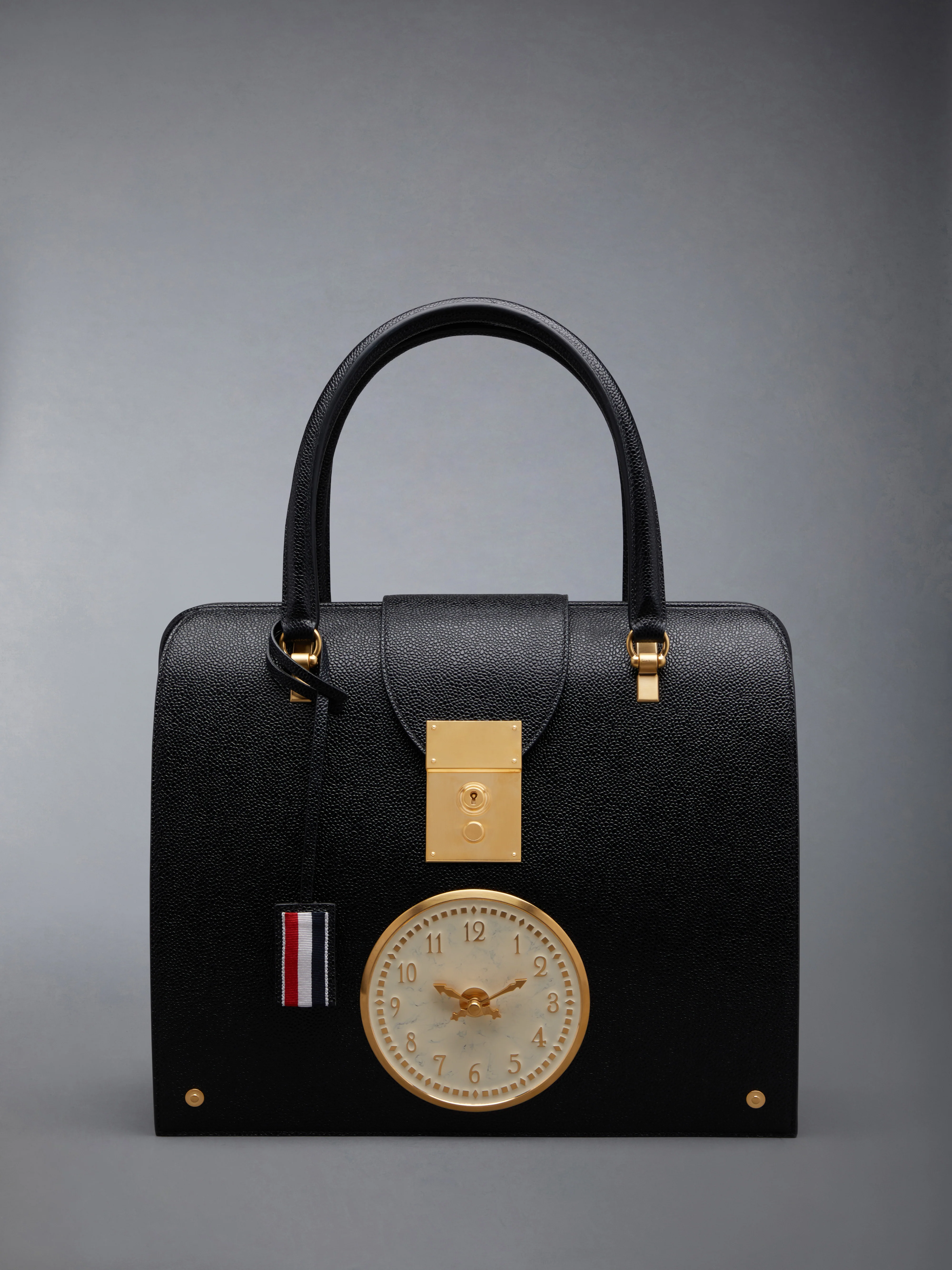 PEBBLE GRAIN CLOCK MRS. THOM BAG